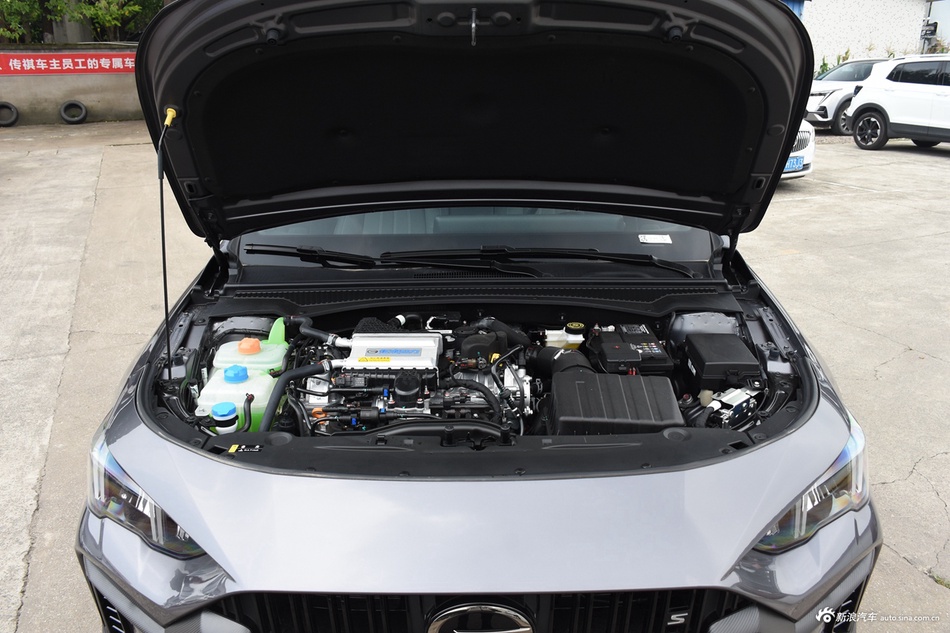 2024款影豹 270T DCT S