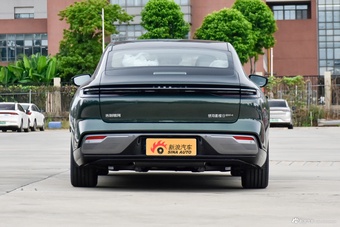 2025款银河星耀8 130km EM-i 尊贵版