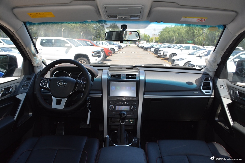 2019款黄海N7 2.4T自动四驱汽油运动版
