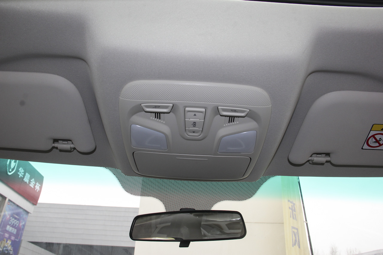 2018款斯威X7改款1.8L手动舒适版7座 