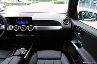 2024款奔驰GLB 220 时尚型