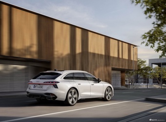 2025款奥迪A6混动 Avant e-hybrid quattro 官图