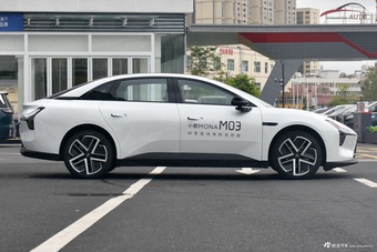 2025款小鹏MONA M03 600 超长续航 Max