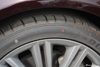 2018款捷豹XJL 3.0L自动SC两驱典雅商务版 