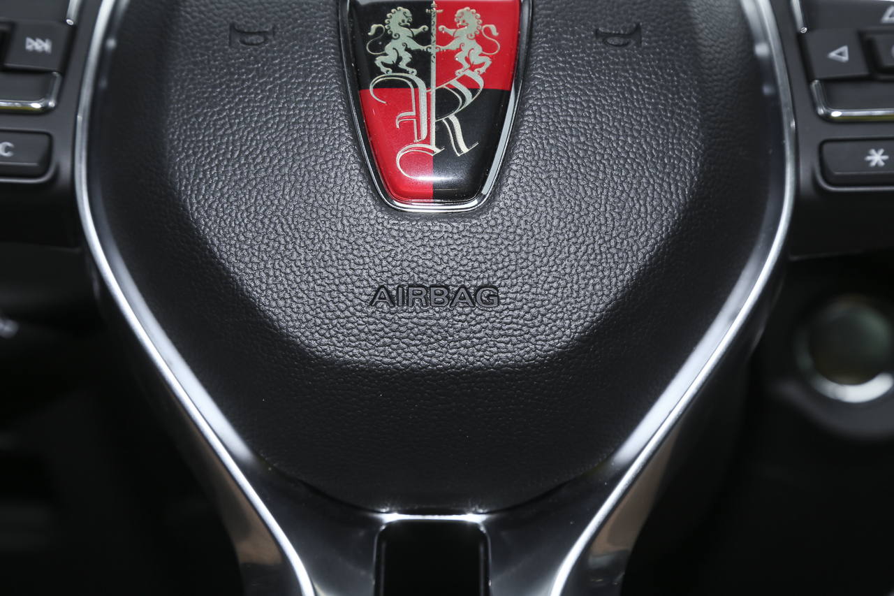 2019款荣威RX5 1.5T自动两驱4G互联铂金版