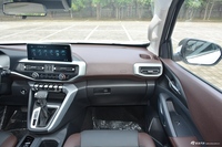 2021款长安凯程F70 2.4T自动汽油四驱行政版