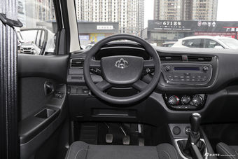 2019款欧诺S 1.5L 手动基本型7座JL473QG