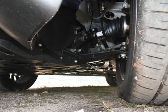 2024款瑞虎8 L 2.0T 两驱豪华版 7座