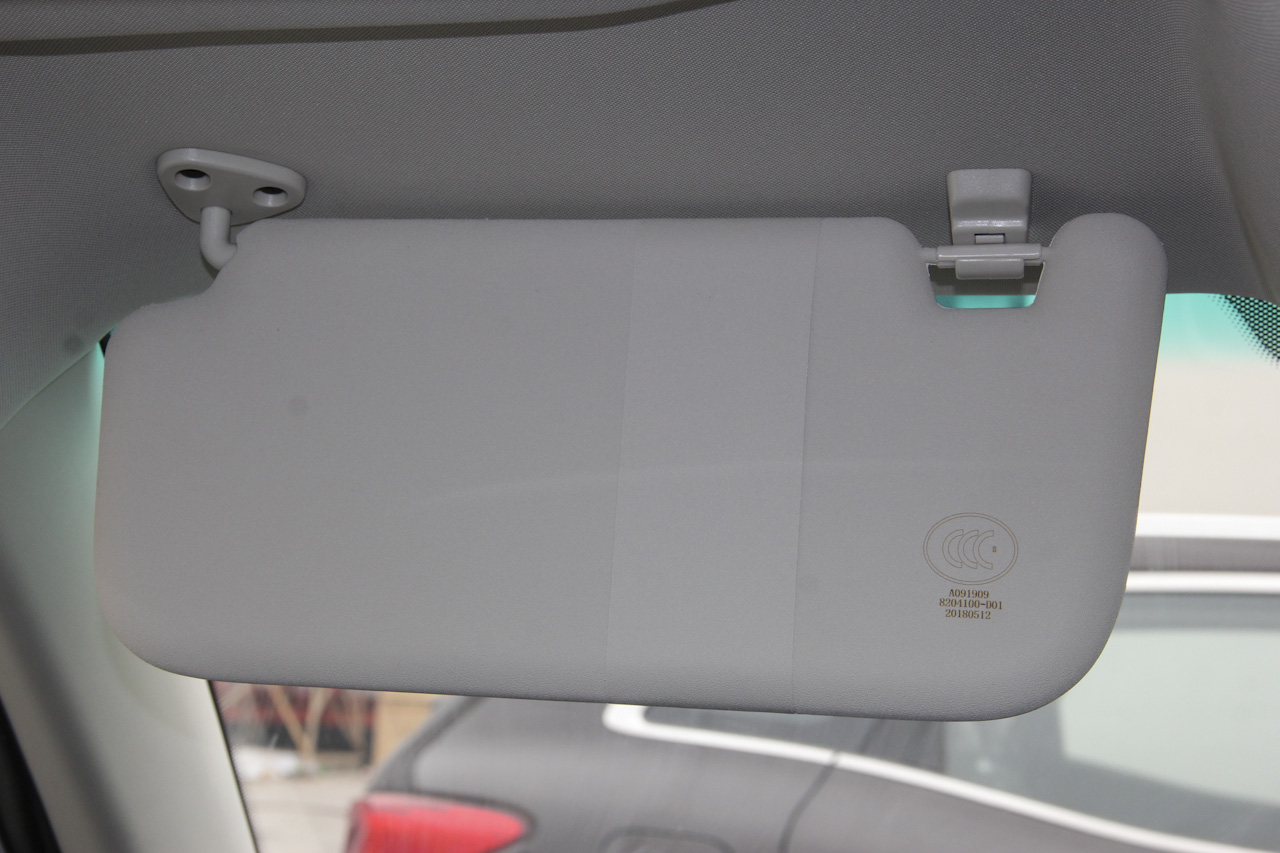 2018款斯威X7改款1.8L手动舒适版7座 