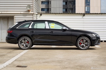 2025款奥迪S4 Avant 3.0TFS