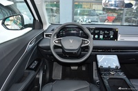 2022款哪吒U 智400 Pro 磷酸铁锂