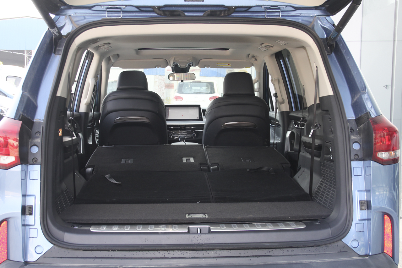 2017上汽大通D90 2.0T自动四驱天狼星