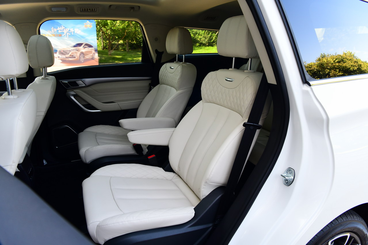 2019款汉腾V7 1.5T自动旗舰型7座 国VI