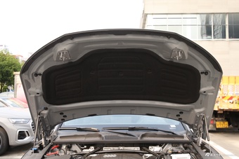 2026款奥迪Q5L Sportback quattro 45周年典藏版