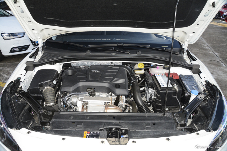 2018款名爵6 1.5T自动20T尊享互联版国VI