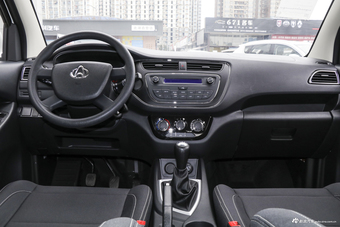 2019款欧诺S 1.5L 手动基本型7座JL473QG