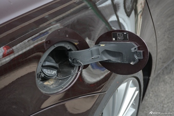 2018款捷豹XJL 3.0L自动SC两驱典雅商务版 