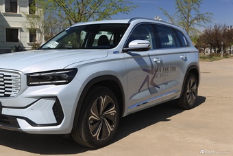2022款星越L 1.5T 雷神Hi·X油电混动版 Super迅