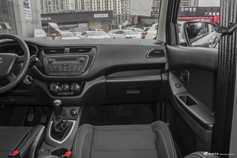 2019款欧诺S 1.5L 手动基本型7座JL473QG