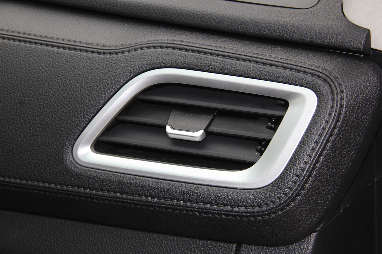 2018款斯威X7改款1.8L手动舒适版7座 