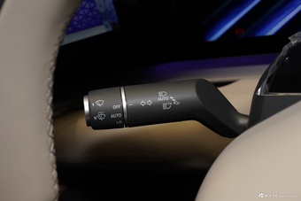 2026款奥迪E5 Sportback 钦定性能quattro型