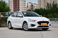 2020款福克斯三厢1.5L自动锋跃型