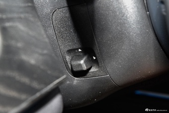 2024款奔驰E级 改款 E 300 L 时尚运动型