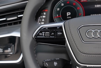 2026款奥迪A6L 40 TFSI 豪华动感型