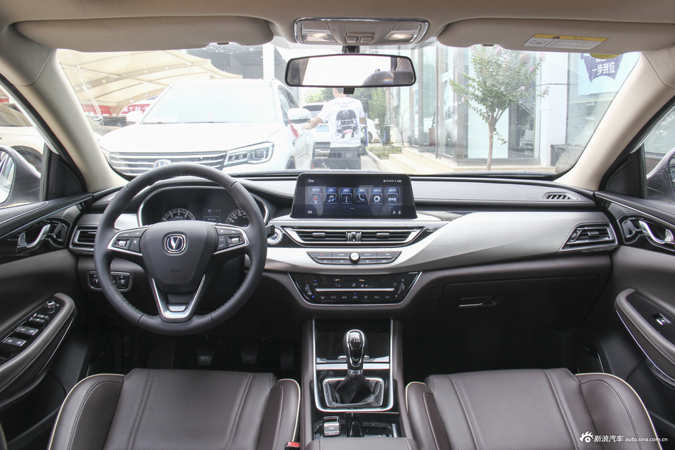 2018款睿骋CC1.5T手动豪雅型国V