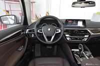 2019款宝马5系改款2.0T自动525Li 豪华套装