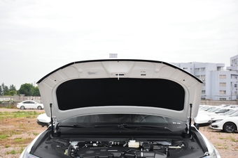 2020款UR-V 2.0T 370TURBO 两驱尊雅版