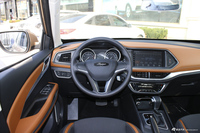 2018款众泰T300 1.5L自动精英型