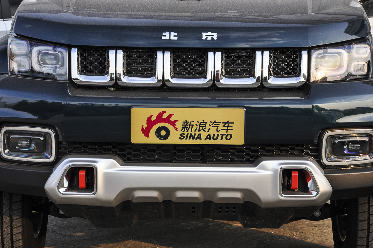 2019款北京BJ40 2.3T四驱城市猎人版尊享型 国VI
