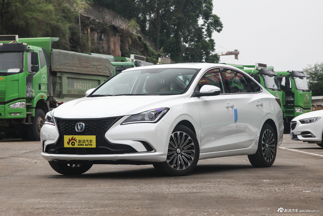 2019款逸动蓝鲸版1.4T自动280T GDI劲速型