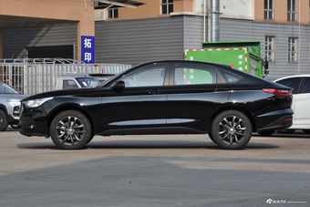 2019款宝骏RC-6 1.5T 自动24小时在线精英型