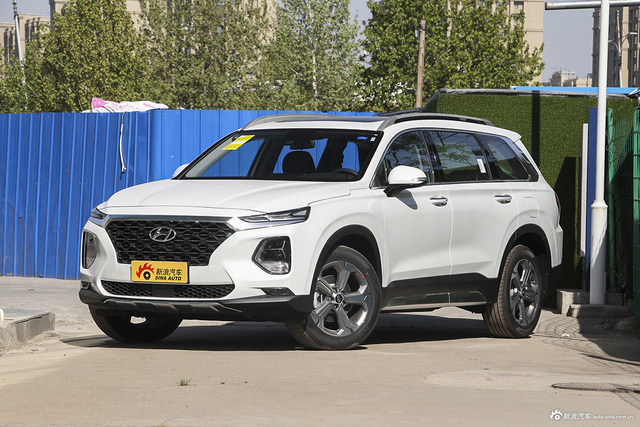 2019款胜达2.0T自动380 TGDi DLX两驱智尊版