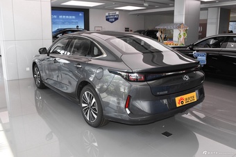 2025款长安启源A05 真香版 145 超越型
