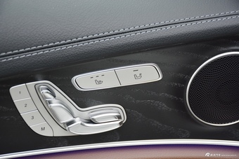 2019款奔驰E级改款2.0T自动运动时尚型300L