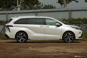 2026款格瑞维亚 2.5L混动 尊贵PLUS版