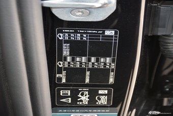2019款宝马X7 xDrive40i 领先型豪华套装