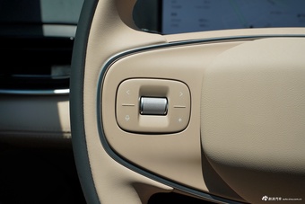 2025款小鹏G9 625 长续航 Max