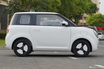 2025款长安Lumin 205km 香沁款