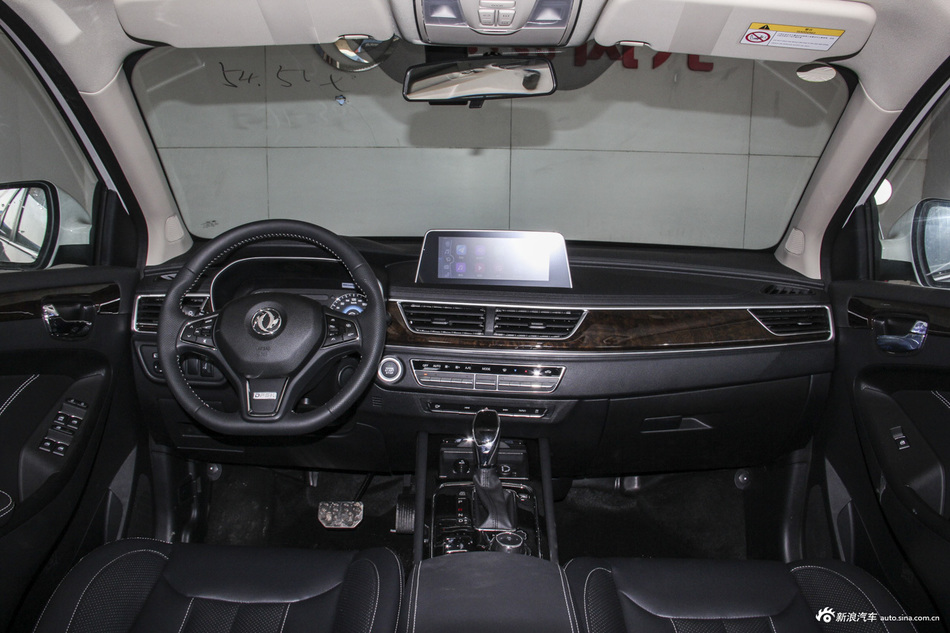 2018款风光580 1.5T自动智尚版