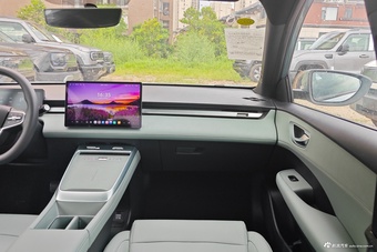 2025款荣威D6 450km 尊享版