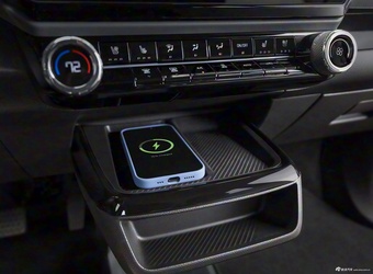 2027款Bolt EV RS 官图