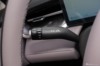 2025款荣威M7 DMH 160km悦享版