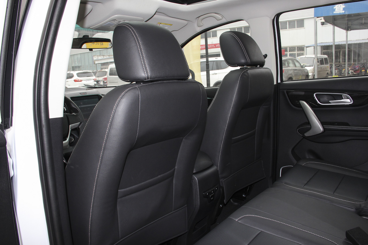 2018款斯威X7改款1.8L手动舒适版7座 