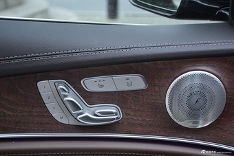 2022款奔驰E级 改款 E 300 L 豪华型