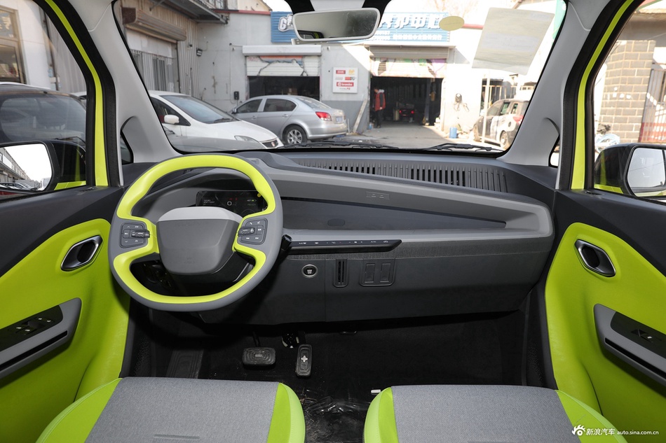 2021款五菱NANOEV 迪士尼疯狂动物城NICK限定款