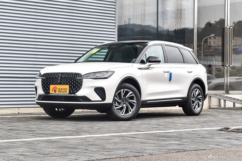 2024款冒险家 2.0T 两驱尊享版